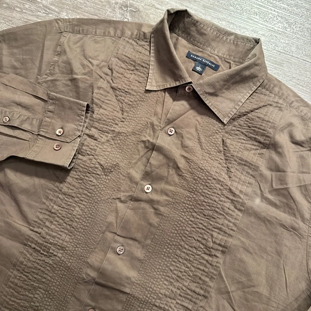 Banana Republic Shirt Mens L Brown Cotton Pintuck Pleated Tuxedo Preppy Casual